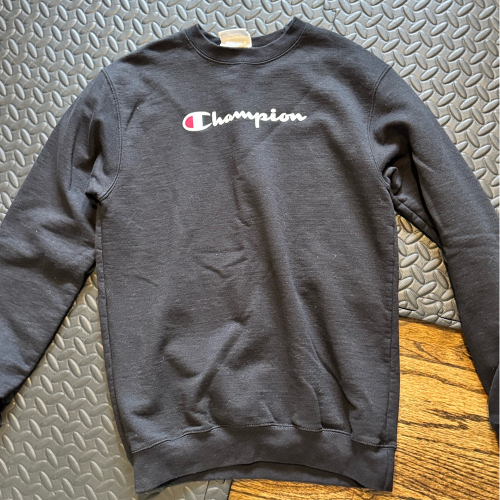 Boys champion sweatshirt size XL